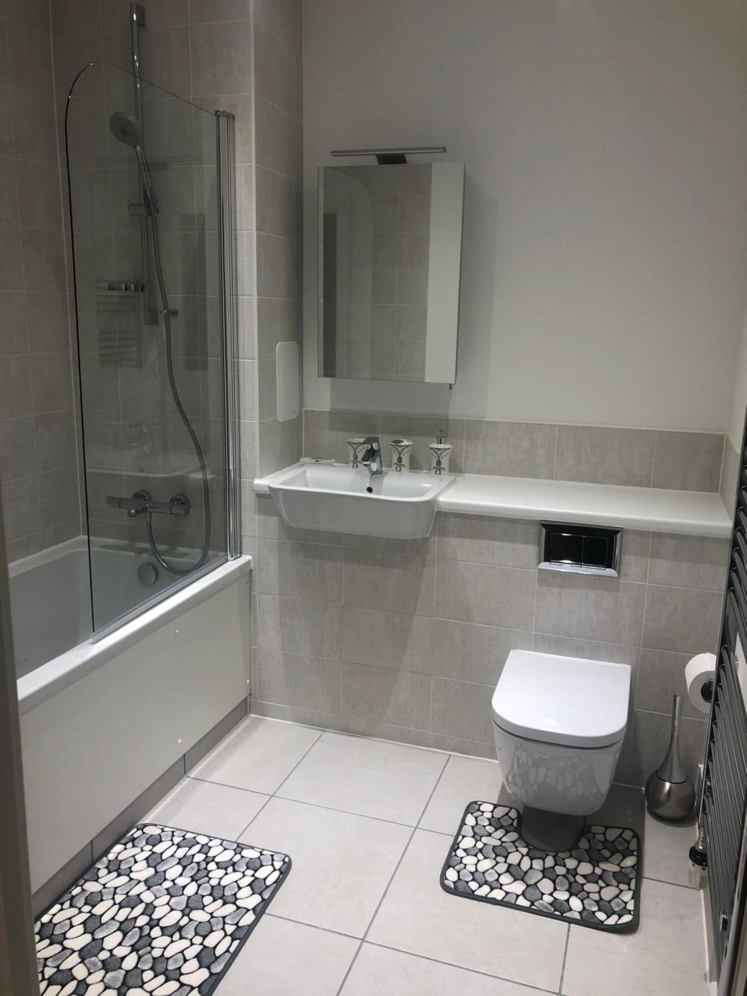 Luxury Kingsize Bedroom With Private Bathroom Northolt  المظهر الخارجي الصورة
